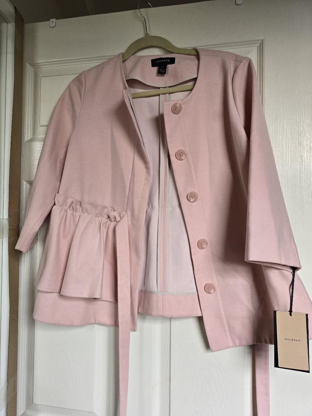 Halogen Soft Ruffle Jacket (Pink Smoke)